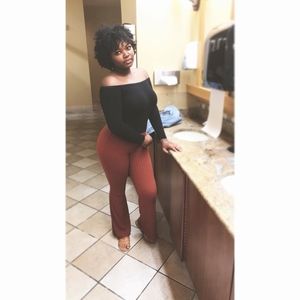 Meet your Posher, Ebonee